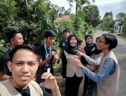 Mahasiswa KKN STIES Indonesia Purwakarta Ikuti Salasih (Salasa Bersih)